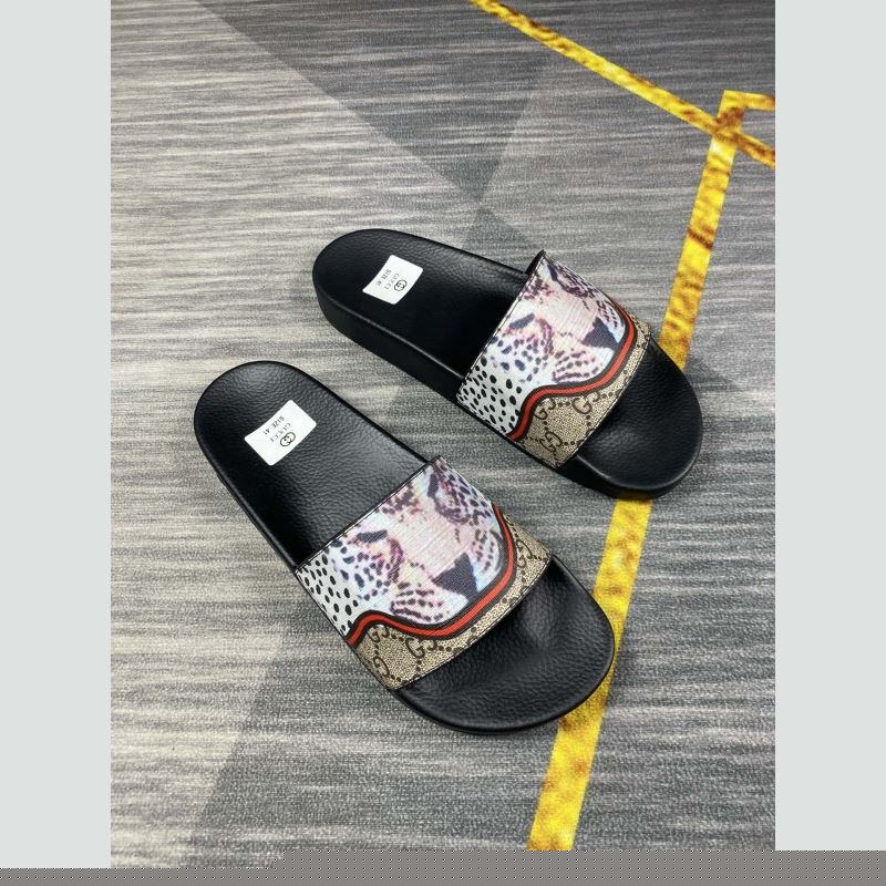 G*u*i slippers